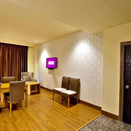 Regenta Resort Bharatpur Bagian luar foto