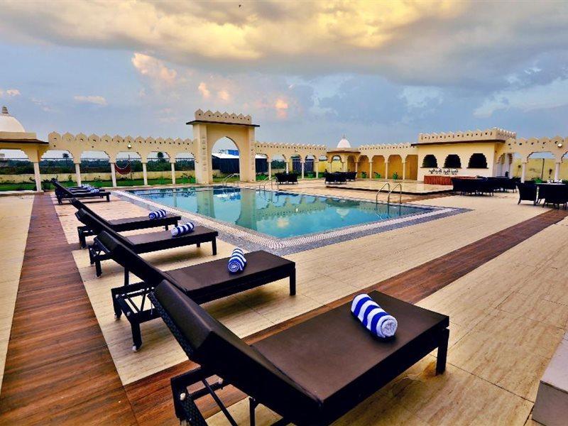 Regenta Resort Bharatpur Bagian luar foto