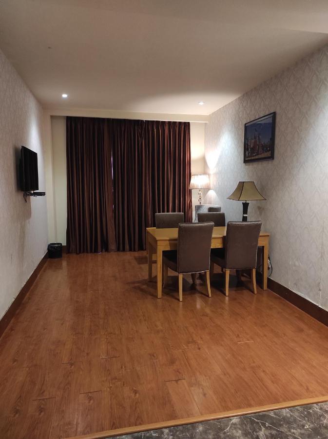 Regenta Resort Bharatpur Bagian luar foto
